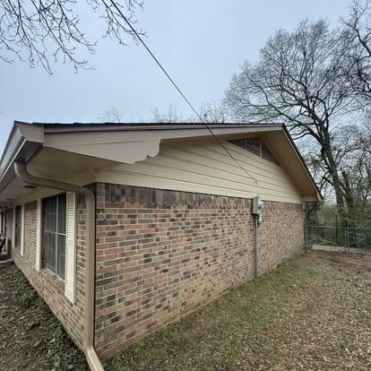 Pressure washing results by Ark-La-Tex Pressure Pros