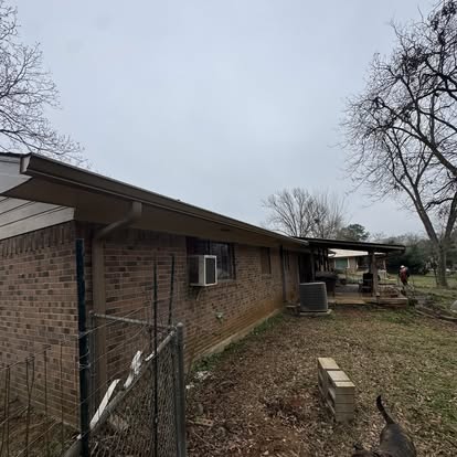 Pressure washing results by Ark-La-Tex Pressure Pros